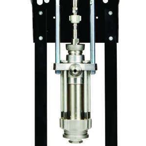 E-Flo DCi 2-Ball Electric Pump, 10:1, 1000cc, 5 HP, Carbon Steel Construction, Basic Controls, Stand/Wall Mount<p>Part Number: Y10DK1