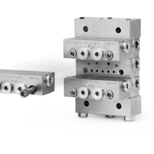 Manzel® MHH Divider Valve - 6 Section Base Plate Assemblies - NPSF<p>Part Number: 24F599