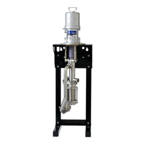 3:1 President 4-Ball Pneumatic Pump, 750 cc, Open SST Lower, 460 psi (32 bar) Max Working Pressure, NPT, Standard Pump Length<p>Part Number: 17E226